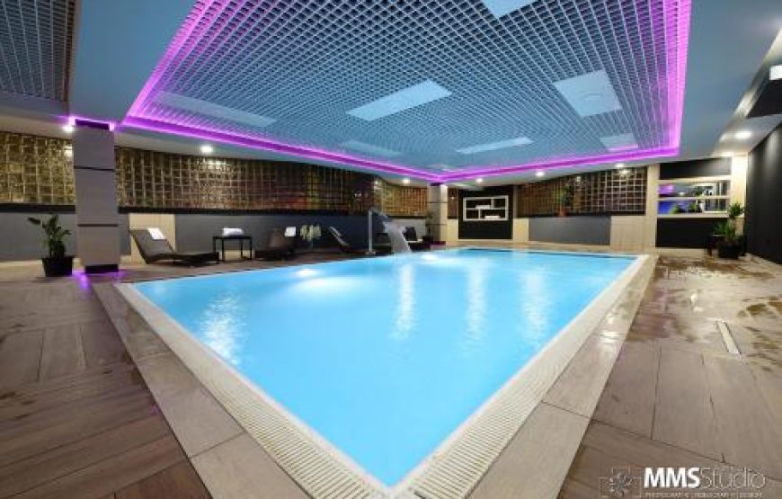 Hotel Holiday